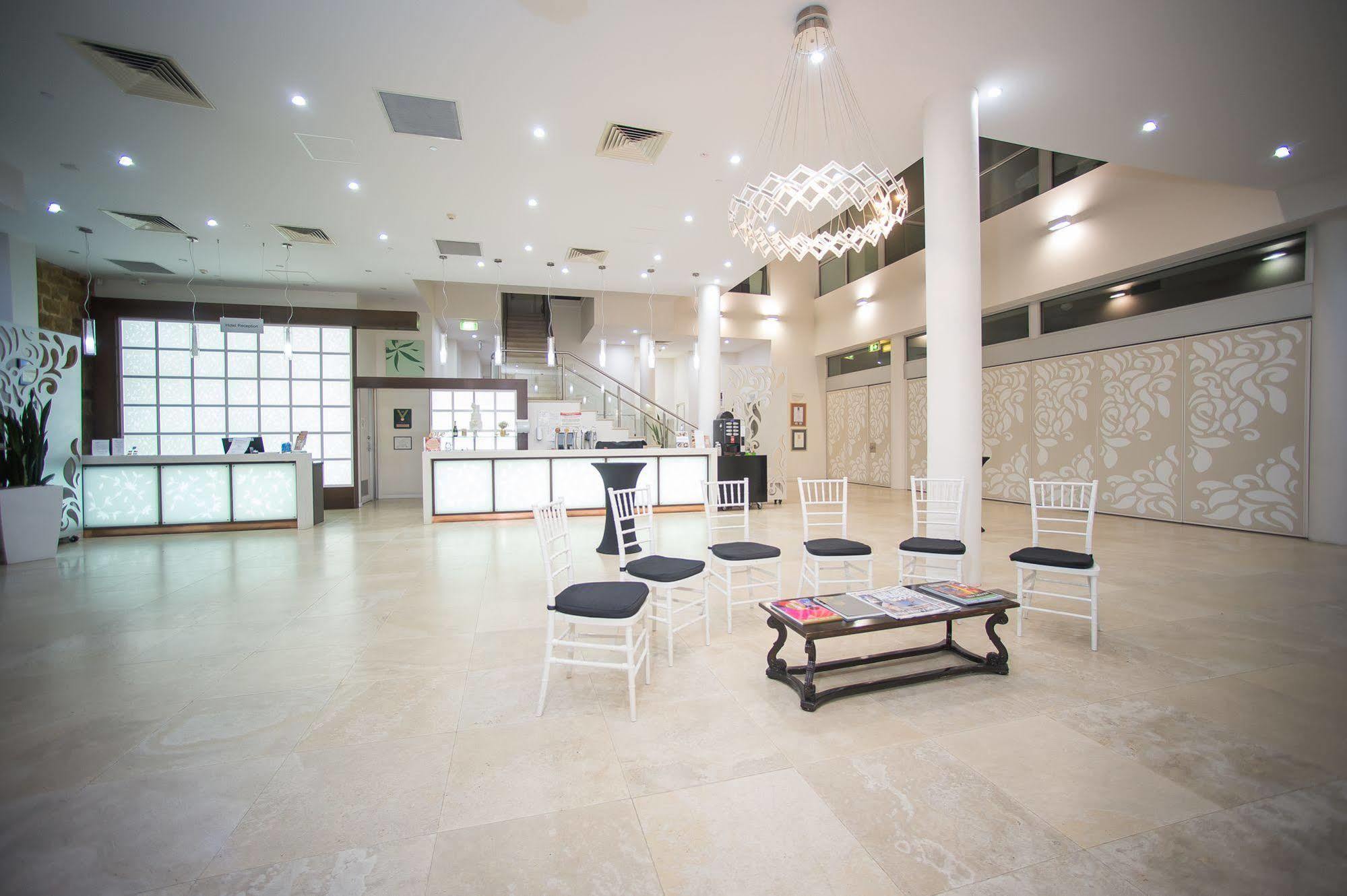 Sfera'S Park Suites & Convention Centre Adelaide Luaran gambar